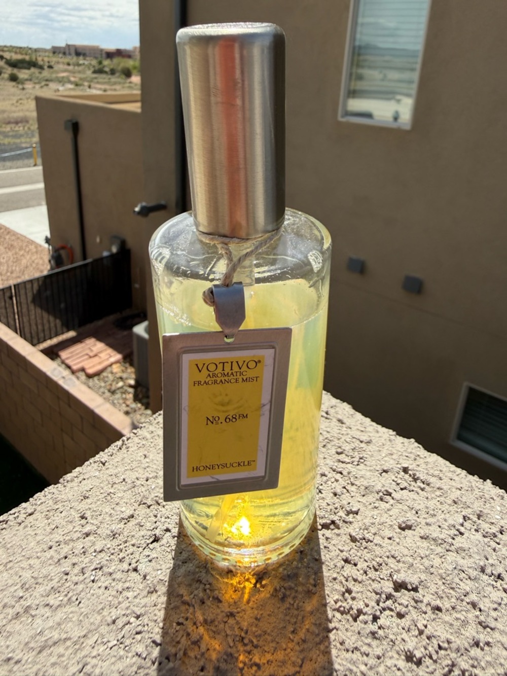 Votivo Aromatic Fragrance Mist No. 68 Honeysuckle 4oz — Discontinued